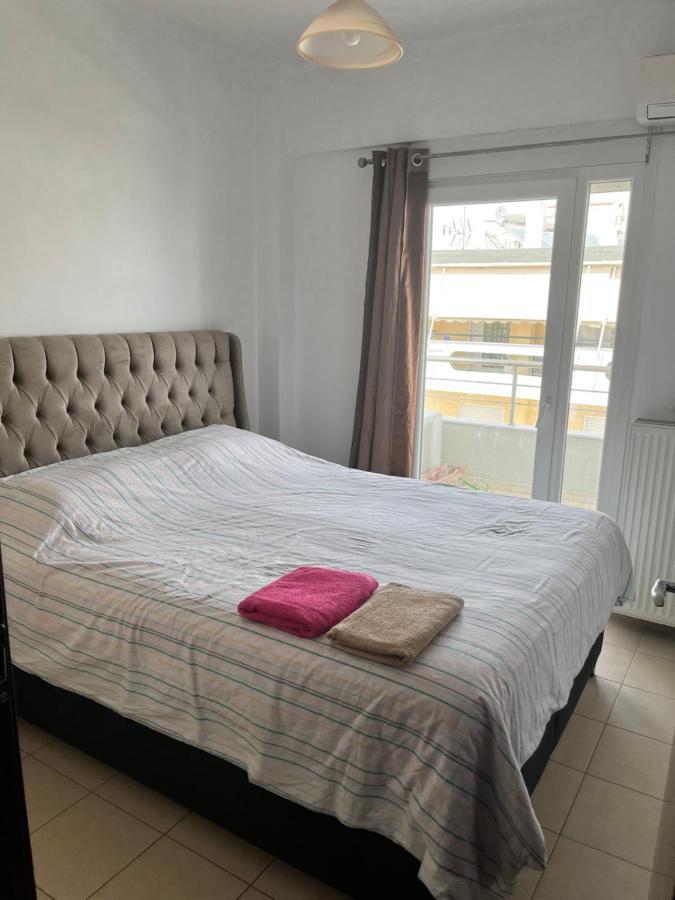 Christos Apartment Rafína Екстериор снимка